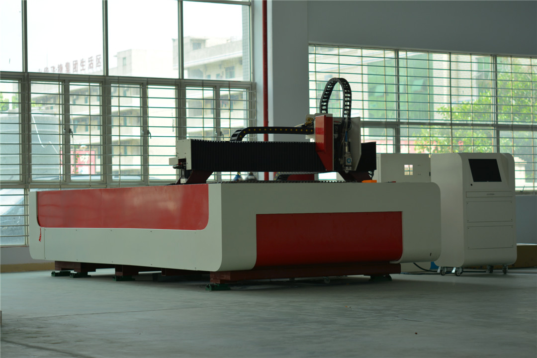 laser cutting machine cutting 35mm carbon steel material