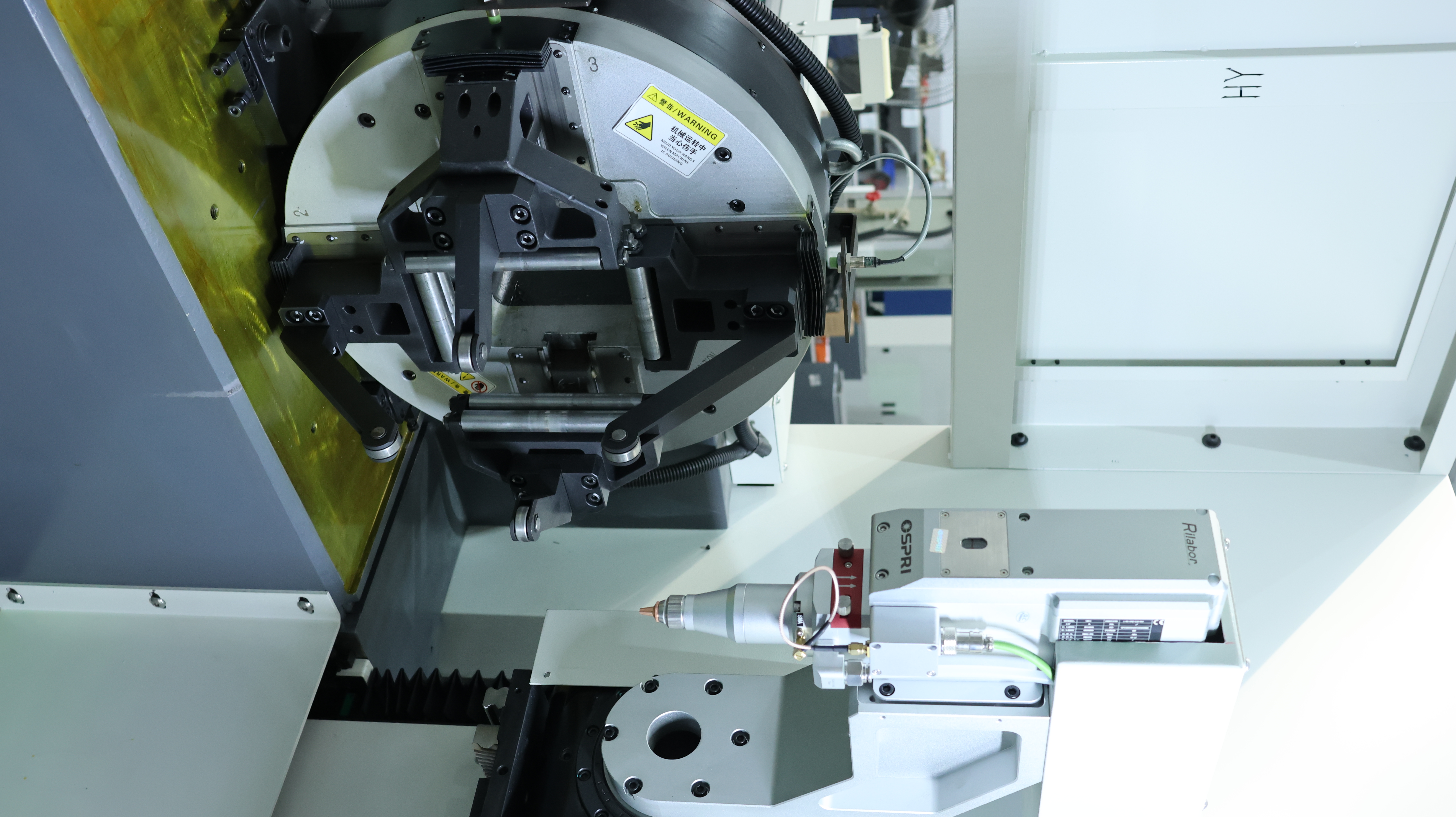 1500-6000 CNC High-Speed Beveling Tube Laser Cutting Machine